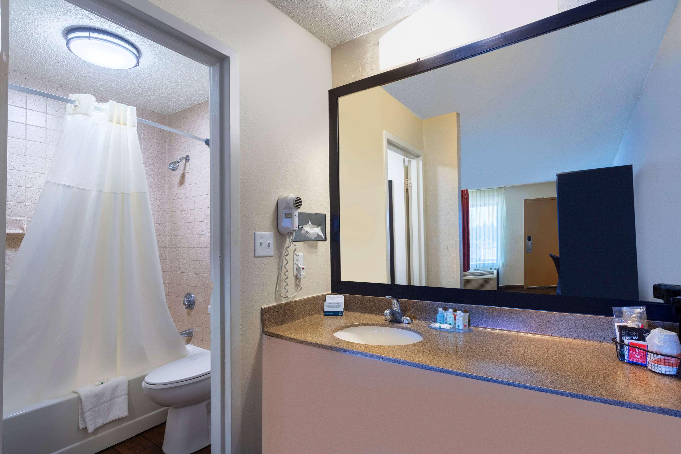 Quality Inn At Arlington Highlands Kültér fotó