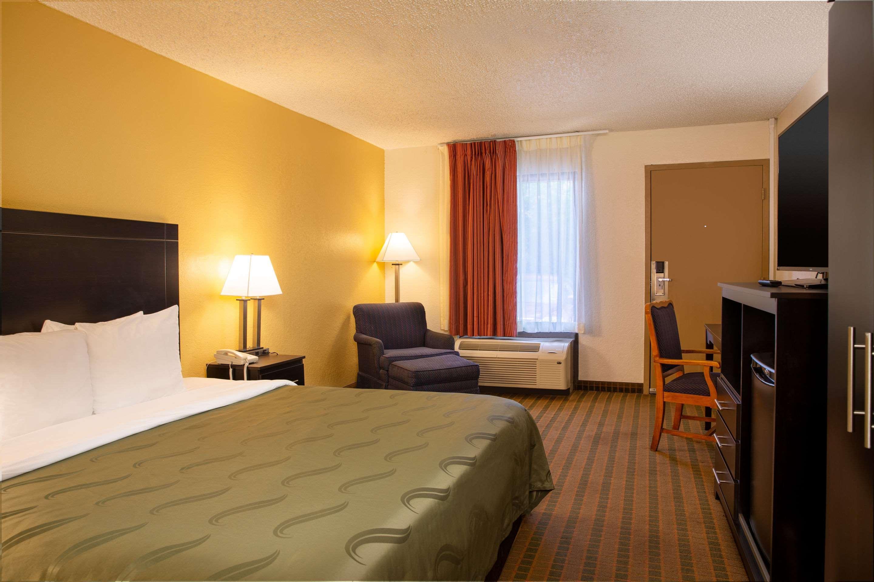 Quality Inn At Arlington Highlands Kültér fotó