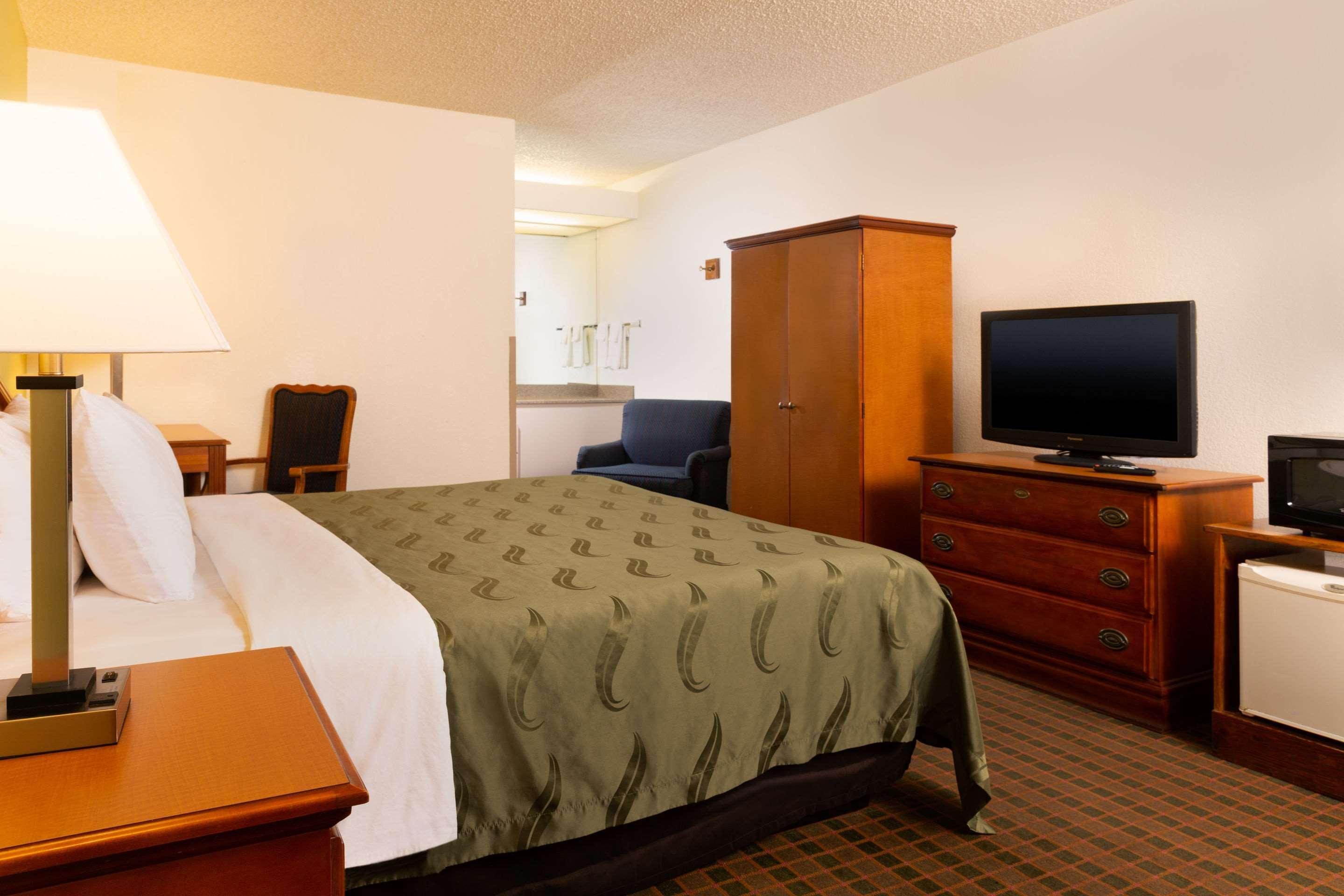 Quality Inn At Arlington Highlands Kültér fotó