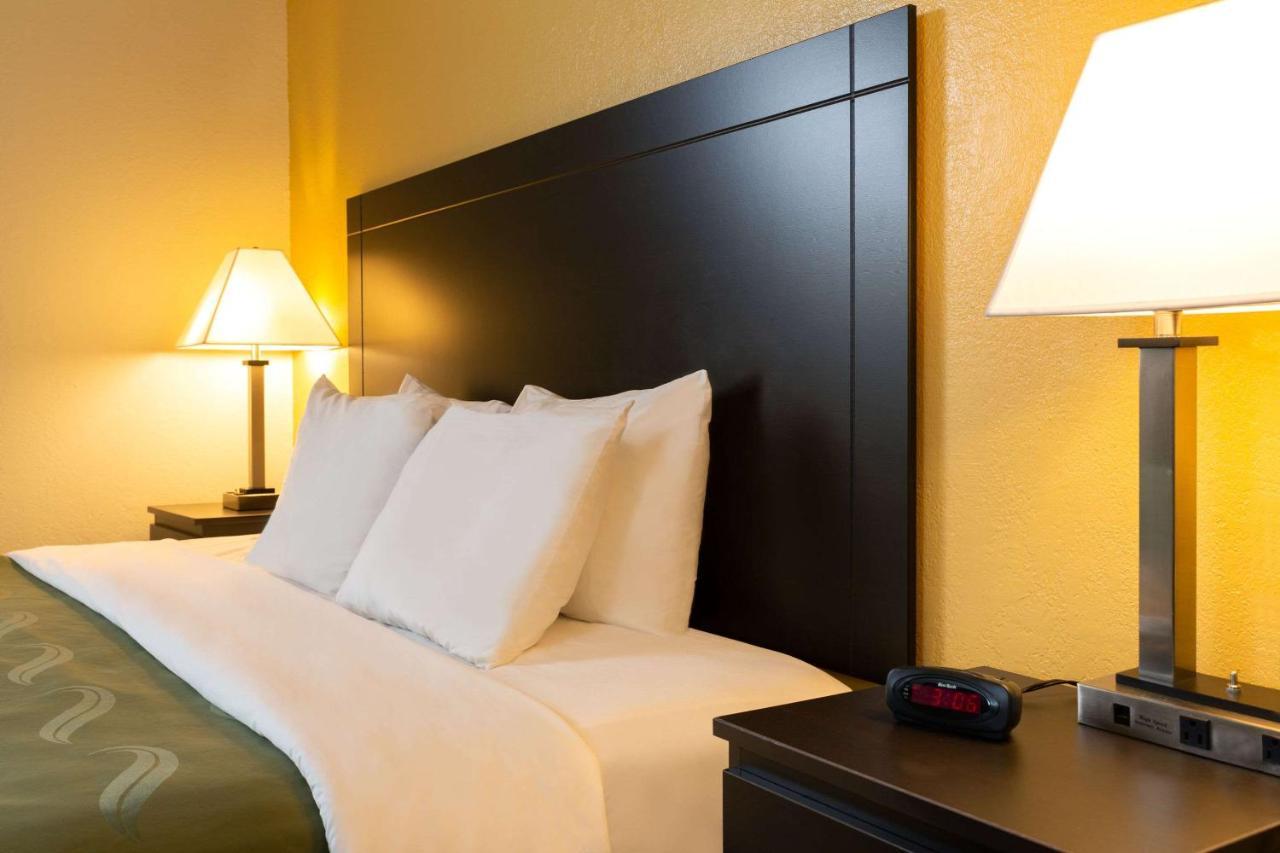 Quality Inn At Arlington Highlands Kültér fotó